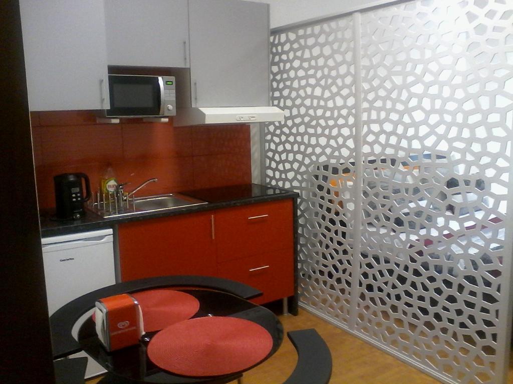 Metro-Apartment Rnal Nº35375 Al-Chamada Para A Rede Movel Nacional Porto Bagian luar foto